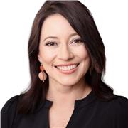 I am a Mindset Coach and RTT Hypnotherapist